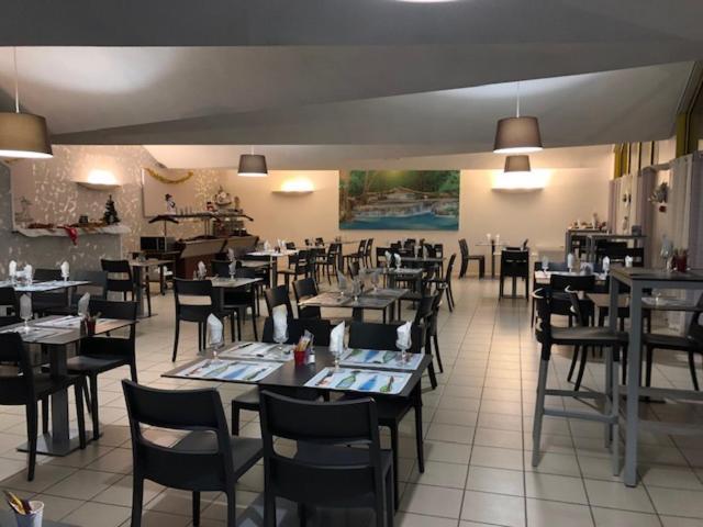 Logis Hotel Le Clos Saint Loup Bram Dış mekan fotoğraf